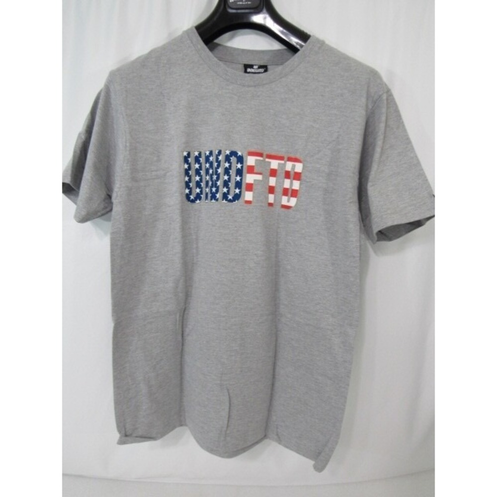 Undefeated Drake Gray American Colors Never Back Down Tee size M